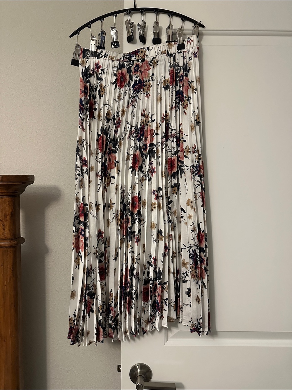 Pleated Floral Midi Skirt - White with Pink & Navy Floral